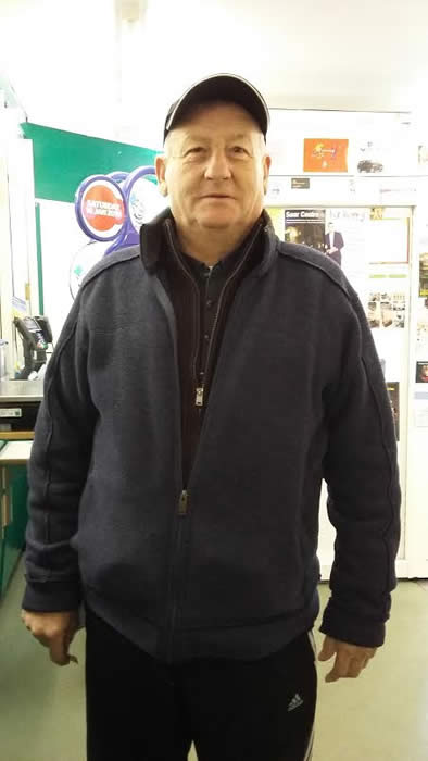 Les Hughes.jpg