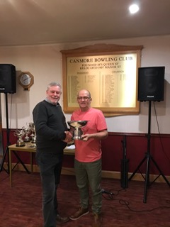 Dave Glen receiving trophy from Jack Brown