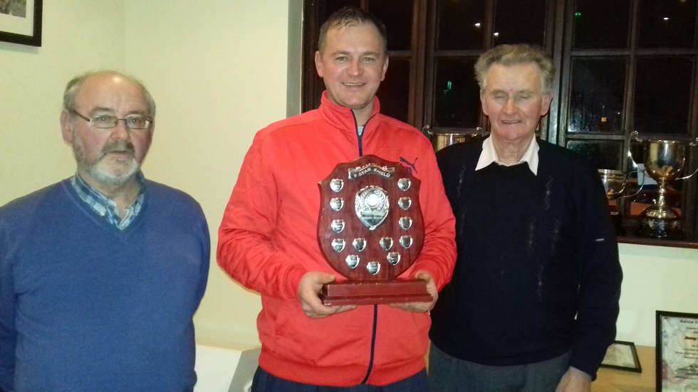 Steffan receiving the shield for over all averages. from Joe Brennan l Frank Archbold r 09 03 21