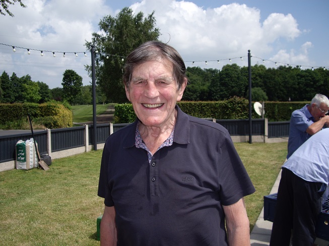 John Dearden Fourth Yelverton and Winner of the Two Bird Ave. 13 07 21