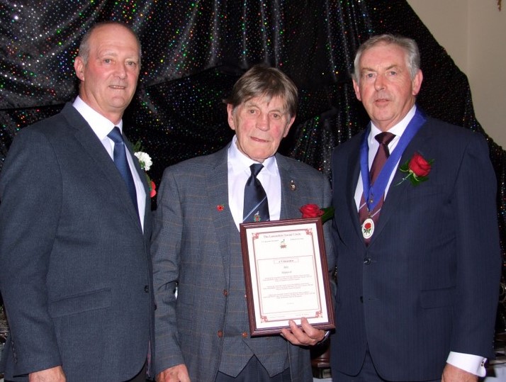 Chris Sutton with John Dearden and President Stephen Beardmore 23 11 21