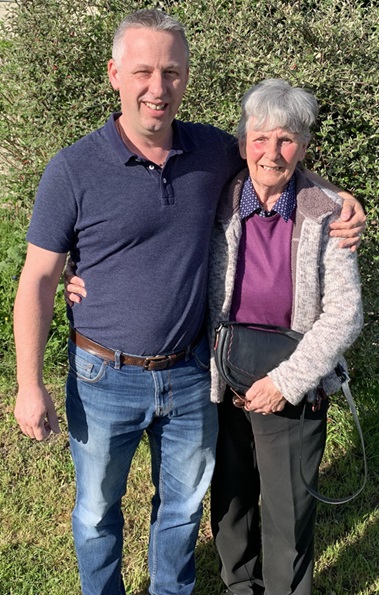 Glyn Stone with his mother Glenda 03 06 24z