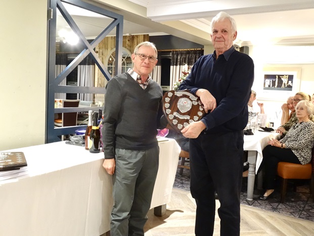 Malc Wright of Davis Wright Sons R with Howard Winstanley 12 12 24b