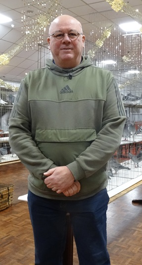 Mark Williamson. 16 12 24d