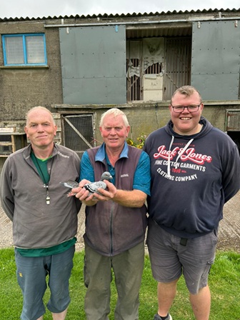 Alan David Andrew Black of N. Black Sons Section D Winners from Fermoy 12 09 25A
