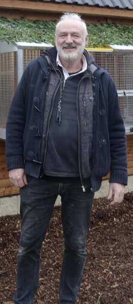 Pete Schofiels outside his new loft. copy 3 04 09 25e