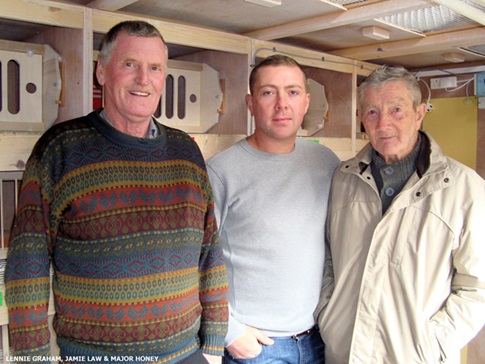 100B LENNIE GRAHAM JAMIE LAW MAJOR HONEY 23 01 26A